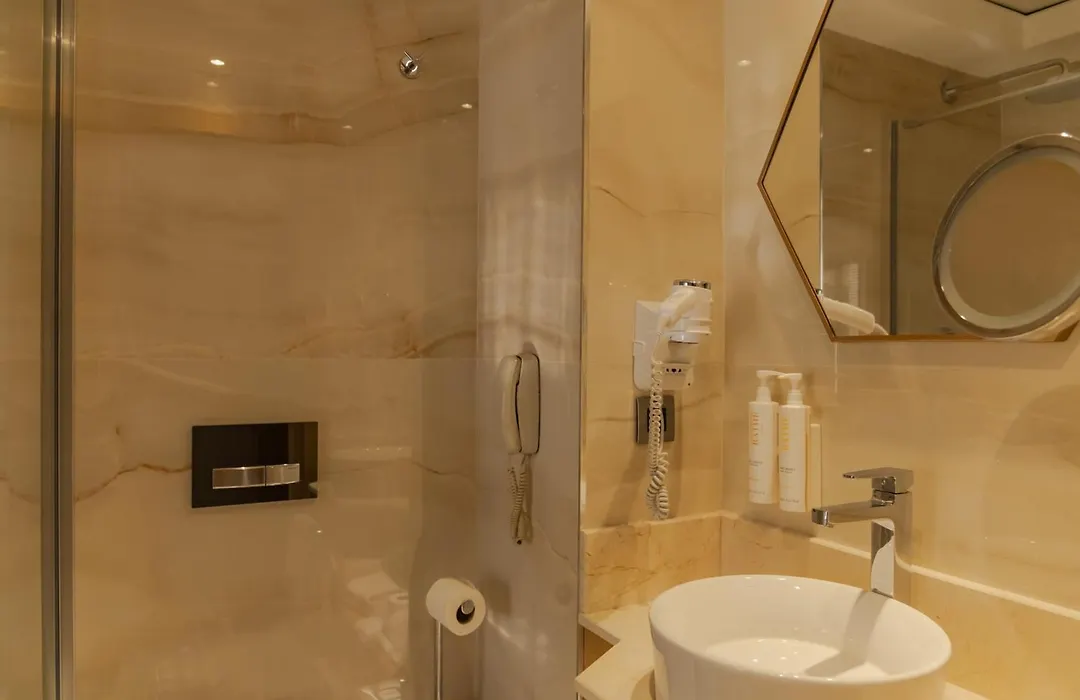Lale Hotel-1